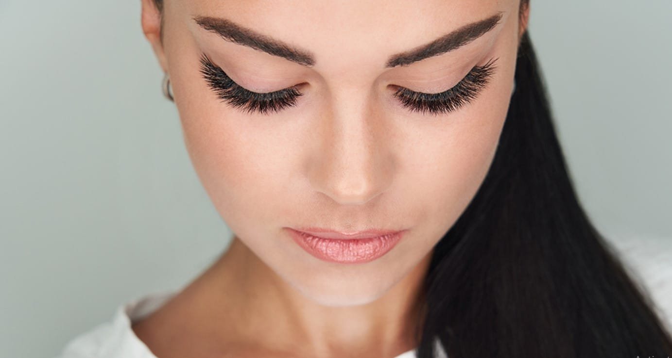 How Long Do Eyelash Extensions Last?
